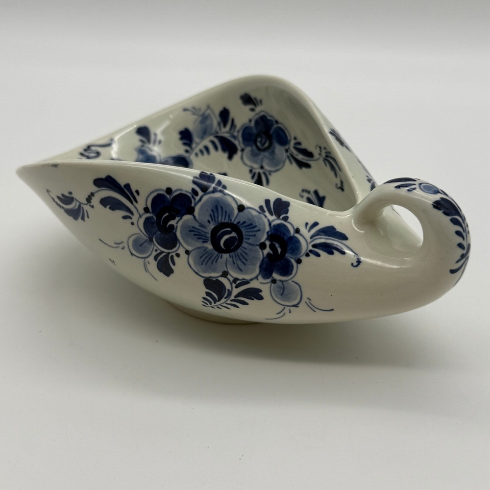 Vintage Regina Gouda Delft Style Trinket Dish Sauce Boat Holland 894 WB Floral